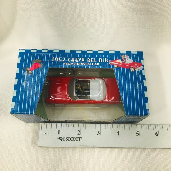 Gearbox 1997 Vintage 1957 Chevy Bel Air Convertible Serial #05365 Pedal Car New - Picture 9 of 10